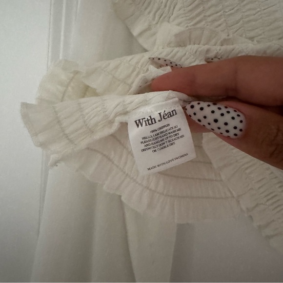 With Jean White Frances Ruched Top Bell Sleeves size M - Picture 11 of 11